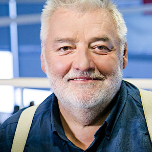 Dr. ALFREDAS BUMBLAUSKAS